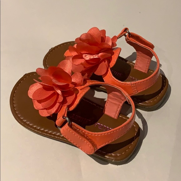 Laura Ashley sandals size 6 in coral - Picture 3 of 5